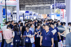 中展现了工业从动化的焦点硬件、智能配备及处